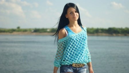 Mesh sweater