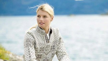 Sweaters with a Norwegian pattern