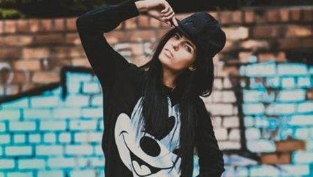Sweatshirts with print