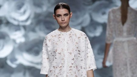 Women's raincoats spring 2021