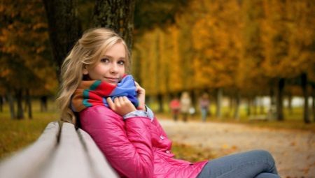 Manteau d'adolescente d'automne