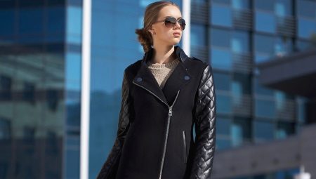 Zipped coat