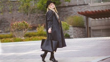 Wide women's coat