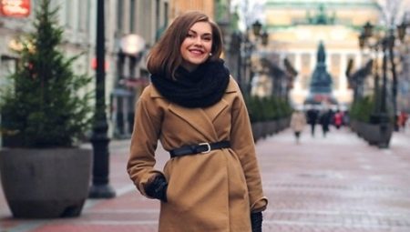 Manteau court en cachemire pour femme