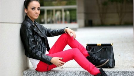 What are sneakers and which brands are popular?