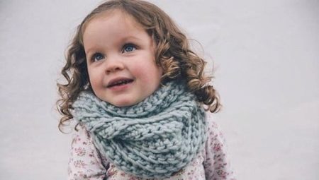 Scarf-snood for girls