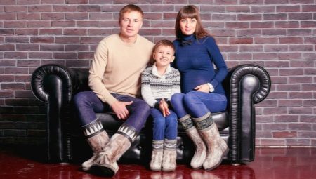 Deer high fur boots