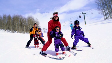 Kids ski boots