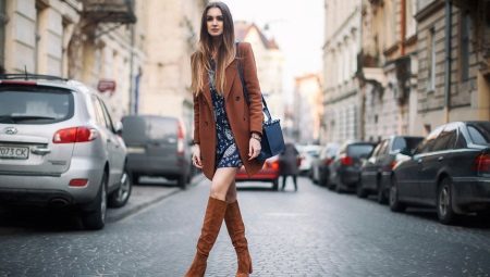 Women's suede boots