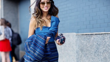 Avec quoi le bleu dans les vêtements est-il combiné?