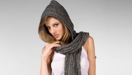 Knitted hooded scarf