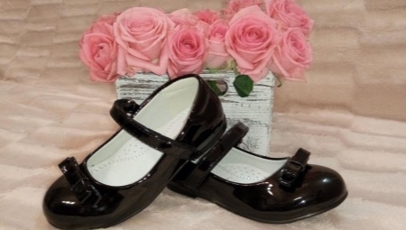 Black school shoes