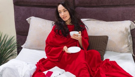 Plaid robe