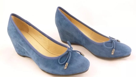 Suede Wedge Shoes