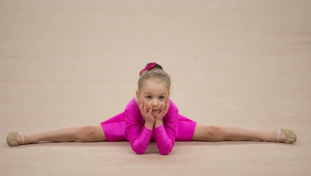 Gymnastic leotard with a skirt for girls