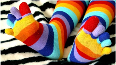 Toe socks
