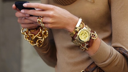 Women's gold bracelets