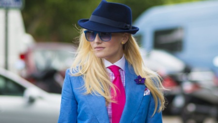 Womens tie