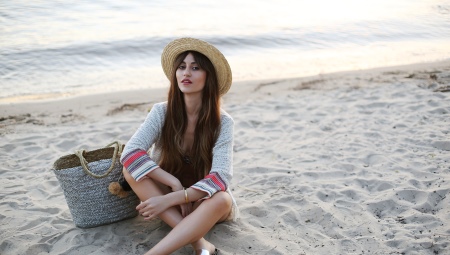 Straw bags