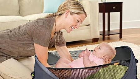 Carrying bag for a newborn