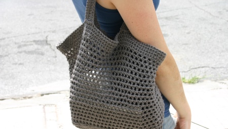 Knitted yarn bags