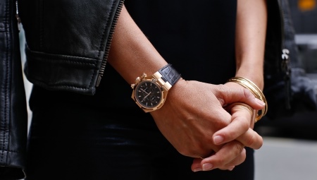 Chronograph watch