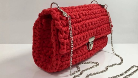 Crochet knitted bag from knitted yarn: master class