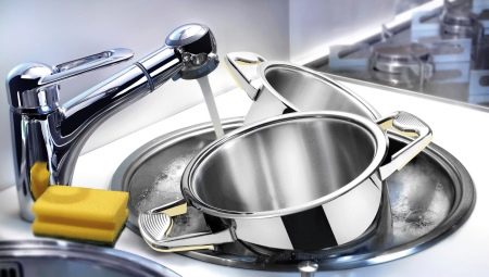 Aluminum pans: how to remove carbon deposits?