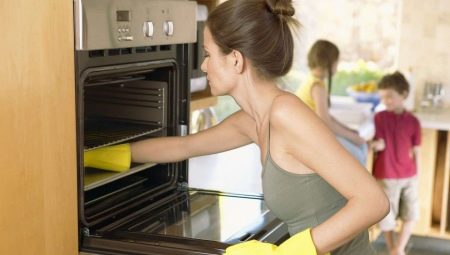 How to clean the stove from grease and other contaminants?
