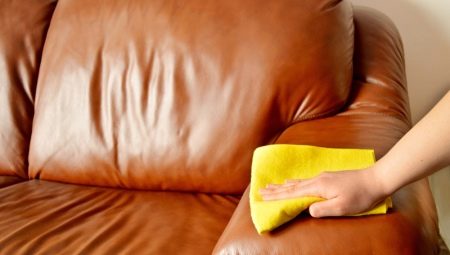 How to wipe a handle off a leather sofa?