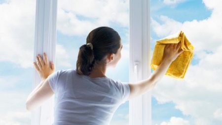 How to clean windows streak-free at home?