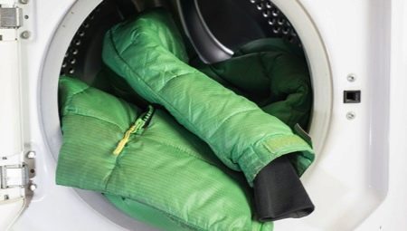 How to wash a jacket in an automatic washing machine?
