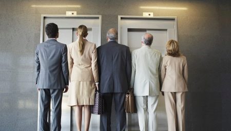 Who should be the first to enter the elevator according to the rules of etiquette?