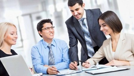 Types and main phases of business communication