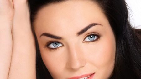 How to style eyebrows for a square face?