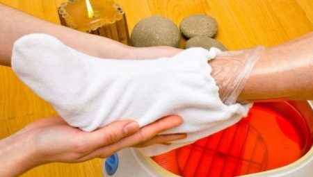Exfoliating foot masks: what are the benefits and how to make them?