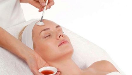 Superficial facial peeling: what is it and how is it carried out?