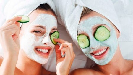 Secrets of making and using anti-aging face masks