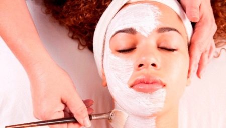 Acid face peeling: what is it and how does it happen?