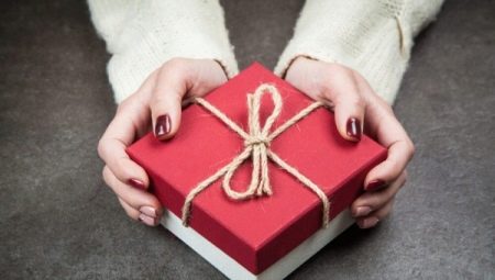 What to give for 32 years from the wedding day?