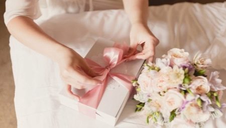 What to give your sister for a wedding?
