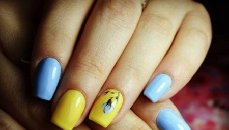 Idées pour décorer une manucure dans des tons jaune-bleu