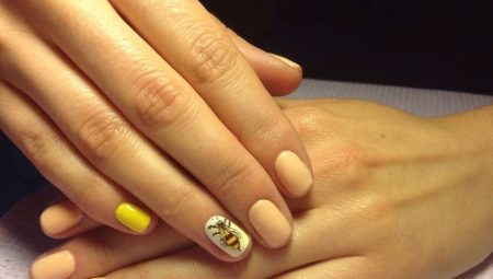 Bright Bee Manicure Ideas