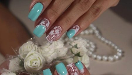 How to decorate your nails beautifully in white and blue tones?