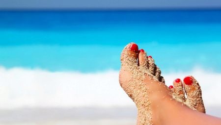 How to get a pedicure for a seaside holiday?