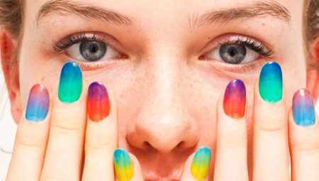How to make an ombre on your nails at home?