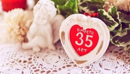 What is the name of the wedding anniversary in 35 years and what is the gift for it?