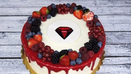 The best cake decorating ideas for a ruby wedding