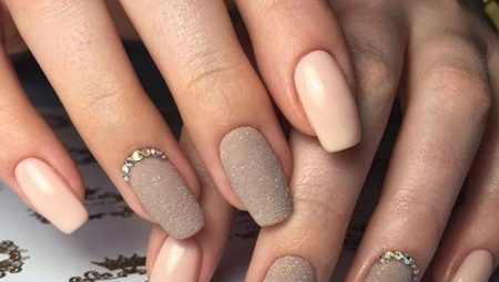 Manicure in beige and brown tones: chic novelties and elegant ideas