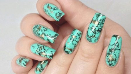 Manicure in black and turquoise: beauty and style